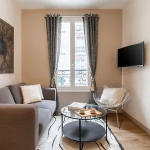 Appartement Family In, Paris